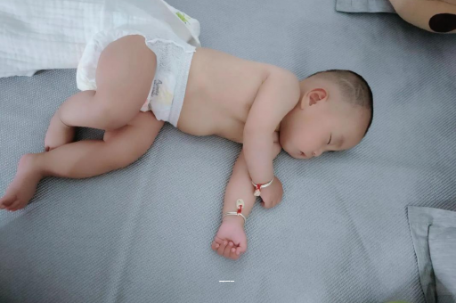 延安三个月宝宝发育标准